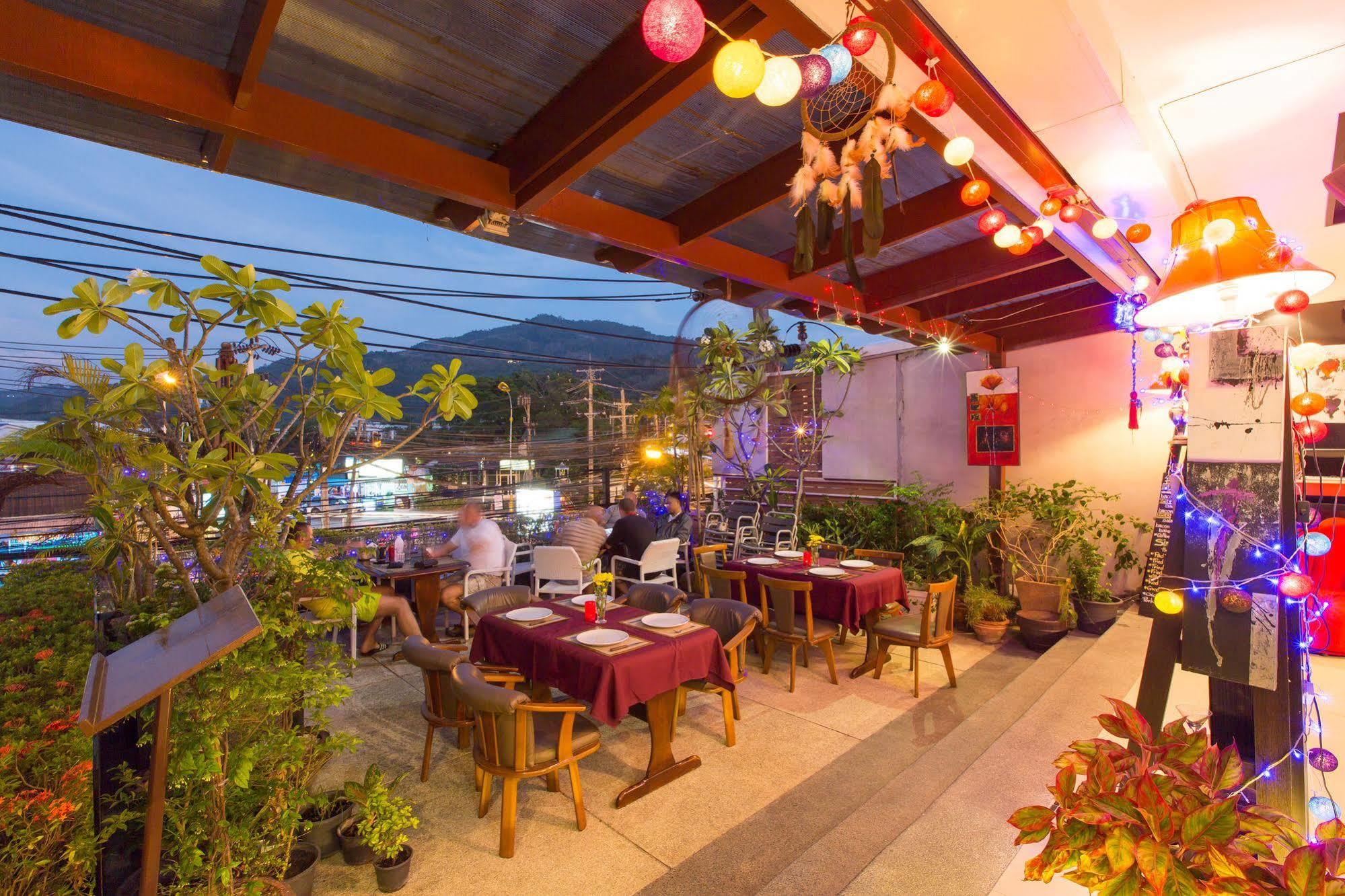 Patong Buri Hotel Exteriör bild